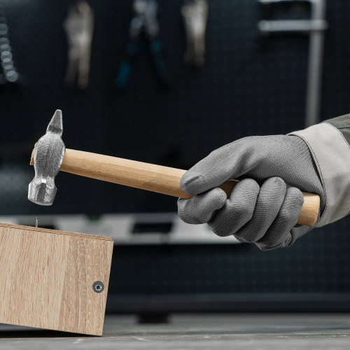 Молоток слесарный, 200 г, круглый боек, деревянная рукоятка по ценам производителя в Уфе с доставкой по всей России