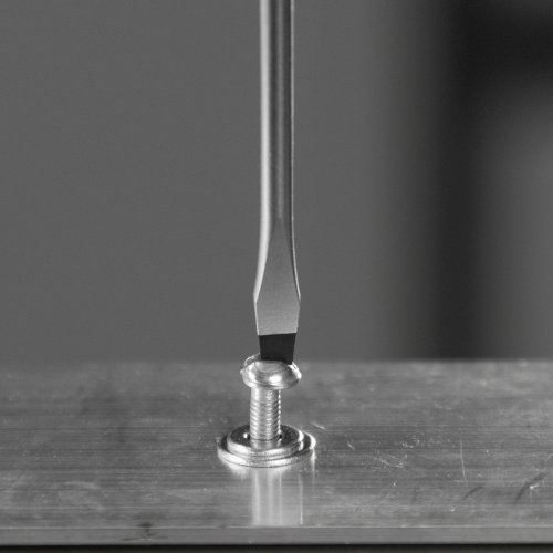 Отвертка, SL3х100 мм, S2, 3к рукоятка Denzel по ценам производителя в Уфе с доставкой по всей России