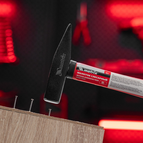 Молоток слесарный, 200 г, фибергласовая обрезиненная рукоятка Matrix по ценам производителя в Уфе с доставкой по всей России