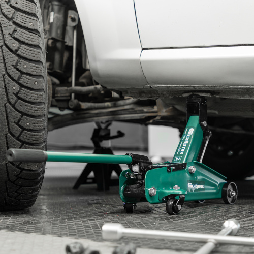 Домкрат гидравлический подкатной, 2 т, 135-320 мм, в пласт. кейсе Сибртех по ценам производителя в Уфе с доставкой по всей России