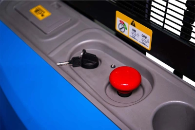 Штабелер самоходный 1,5 т 2,0 м TOR WS15H-2000SC PRO 24/105 В/Ач контр. скорости подъема по ценам производителя в Уфе с доставкой по всей России