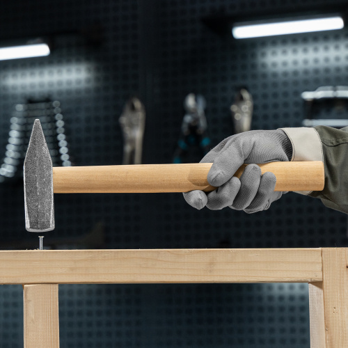 Молоток слесарный, 800 г, квадратный боек, деревянная рукоятка по ценам производителя в Уфе с доставкой по всей России