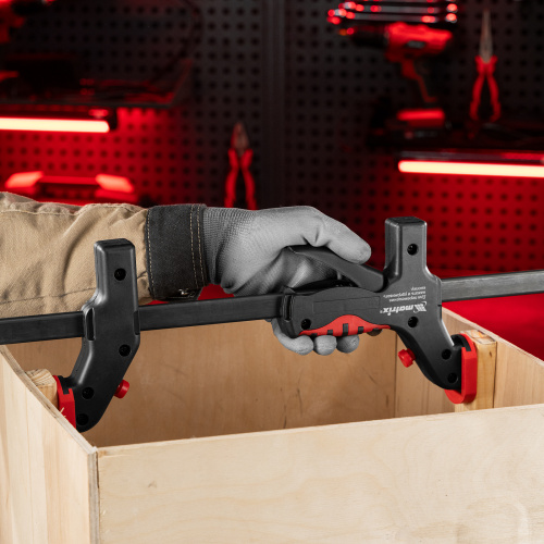 Струбцина универсальная F-образная, 760 х 1065 х 90 мм, пластмассовый корпус Matrix по ценам производителя в Уфе с доставкой по всей России