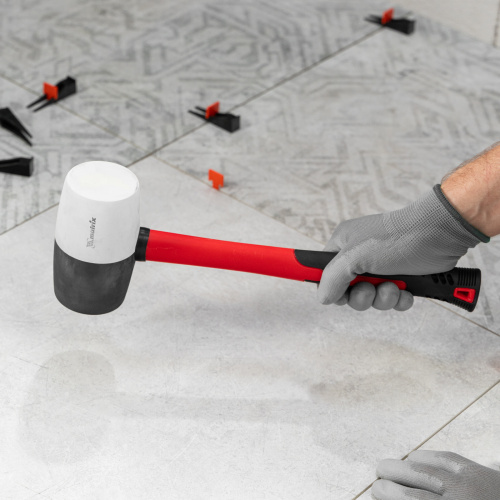 Киянка резиновая, 910 г, черно-белая резина, фибергласовая рукоятка Matrix по ценам производителя в Уфе с доставкой по всей России