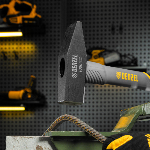 Молоток слесарный, 1000 г, кованый, фибергласовая рукоятка c TPR покрытием Denzel по ценам производителя в Уфе с доставкой по всей России