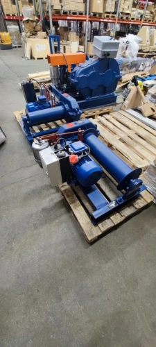 Лебедка монтажная У5120.60 г/п 630 кг Н-130 м (без каната) по ценам производителя в Уфе с доставкой по всей России