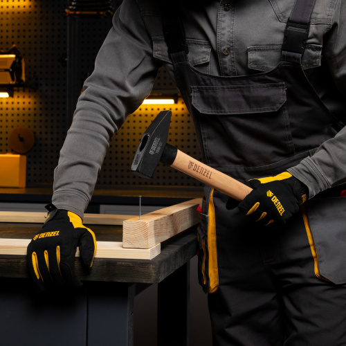 Молоток слесарный, 1000 г, кованый квадратный боек, буковая рукоятка Denzel по ценам производителя в Уфе с доставкой по всей России