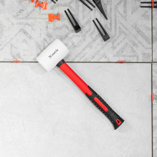 Киянка резиновая, 225 г, белая резина, фибергласовая рукоятка Matrix по ценам производителя в Уфе с доставкой по всей России