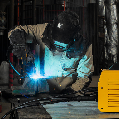 Аппарат инвертор. полуавтомат. cварки IMIG-200, 200 А, ПВ 60%, катушка 5 кг Denzel по ценам производителя в Уфе с доставкой по всей России