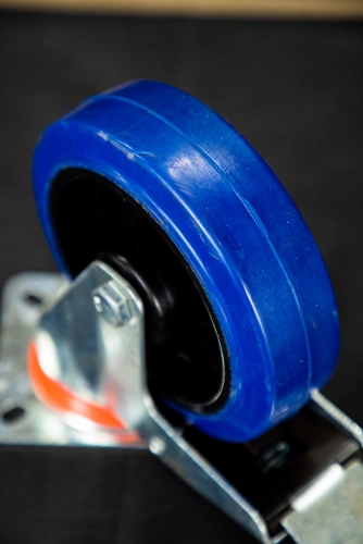 Колесо поворотное резина SRCLb 63 160 мм с тормозом (N) по ценам производителя в Уфе с доставкой по всей России