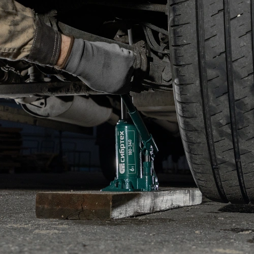 Домкрат гидравлический бутылочный, 6 т, 180-340 мм Сибртех купить в Москве с доставкой по всей России | ProtosMarket.ru