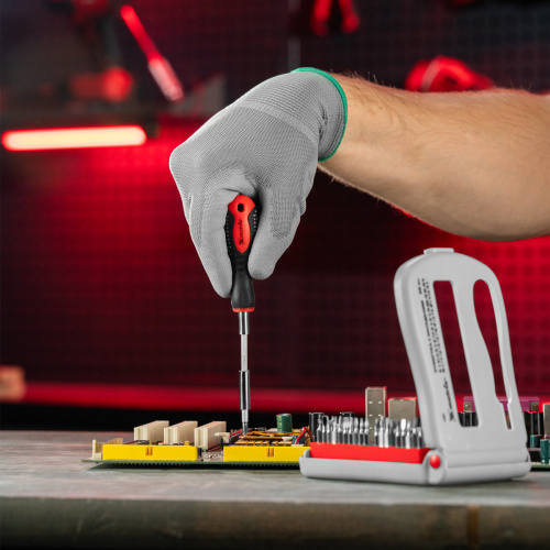 Отвертка для точных работ с насадками Fusion, 22 предмета, в пластиковом пенале Matrix по ценам производителя в Уфе с доставкой по всей России