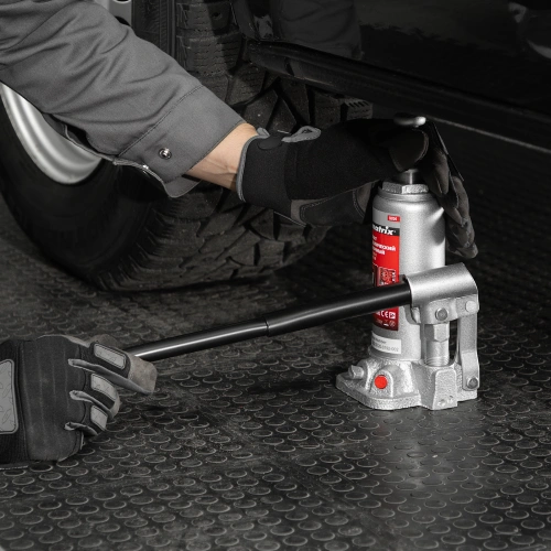 Домкрат гидравлический бутылочный, 4 т, высота подъема 194-372 мм, в пластиковый кейсе Matrix по ценам производителя в Уфе с доставкой по всей России