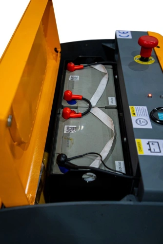 Штабелер самоходный 1,0 т 3,0 м XILIN CPD10W с наклоном мачты и противовесом 24/105 В/Ач по ценам производителя в Уфе с доставкой по всей России