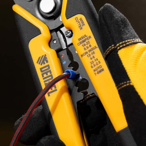 Щипцы для зачистки электропроводов 0,2-6 мм², функция обрезания проводов Denzel по ценам производителя в Уфе с доставкой по всей России