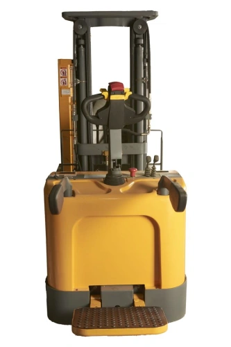 Штабелер самоходный 1,5 т 4,5 м XILIN CPD15R с наклоном мачты и противовесом 24/320 В/Ач по ценам производителя в Уфе с доставкой по всей России