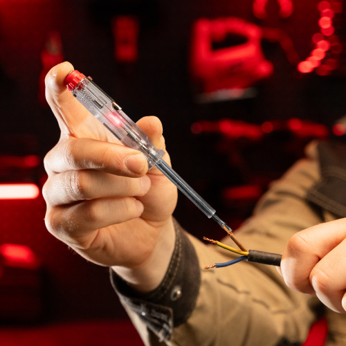 Набор диэлектрических отверток 7 шт, до 1000 В, пробник электрический до 250 В, двухкомпонентные рукоятки Matrix Professional по ценам производителя в Уфе с доставкой по всей России