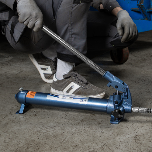 Растяжка гидравлическая, 10 т, набор из 17 предметов, 7 сменных насадок, в пластиковом кейсе Stels по ценам производителя в Уфе с доставкой по всей России