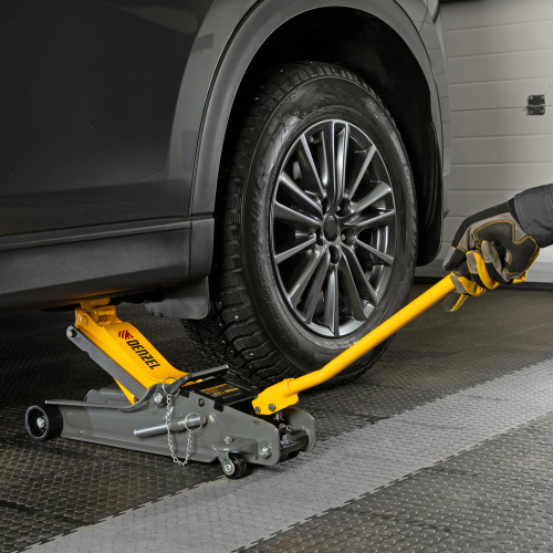 Домкрат гидравлический подкатной с фиксатором, 2,5 т, 85-385 мм Denzel по ценам производителя в Уфе с доставкой по всей России