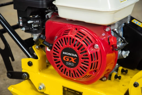 Виброплита 80 кг, 16кН (Honda) без бака колесный комплект TOR C-90L по ценам производителя в Уфе с доставкой по всей России